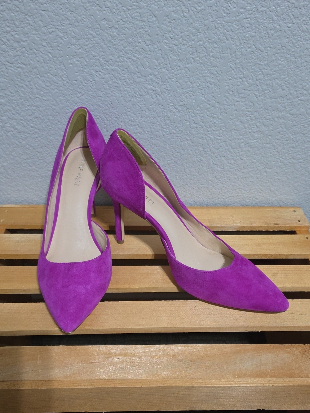 Nine West Women's Fuchsia Pointed-Toe Suede Pumps
